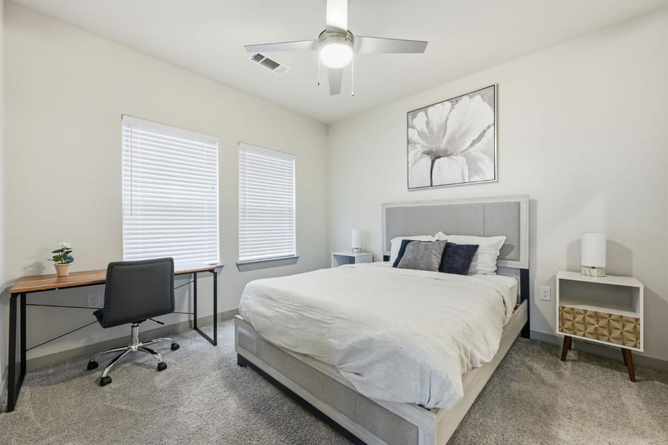 Unit 232 Comfy 2BR 2BA Retreat Apartment in Cleburne