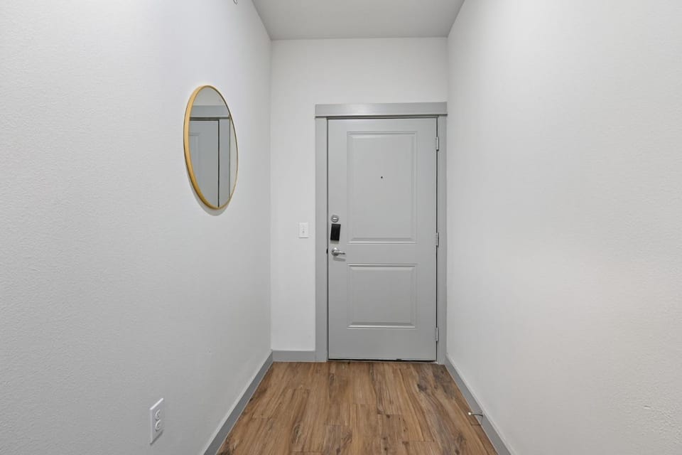 Chisholm Trace 327 Relaxing 2BD 2BA Apartment in Cleburne