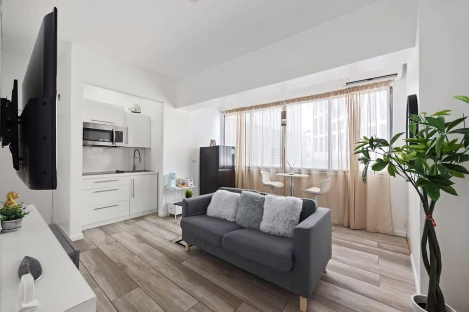 TV and multimedia, Living room, Dining area, stove