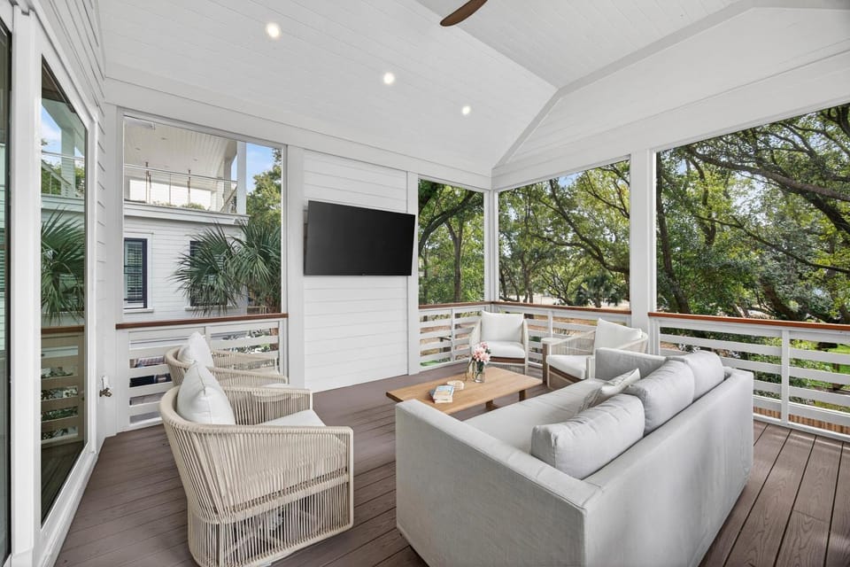 3806 Cameron Blvd House in Isle of Palms