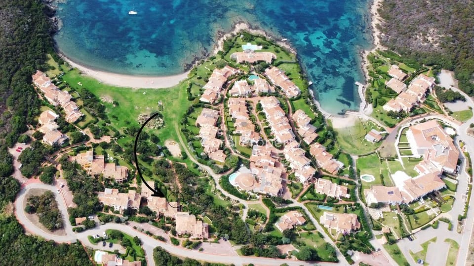 Bird's eye view, Beach, Landmark view, Sea view