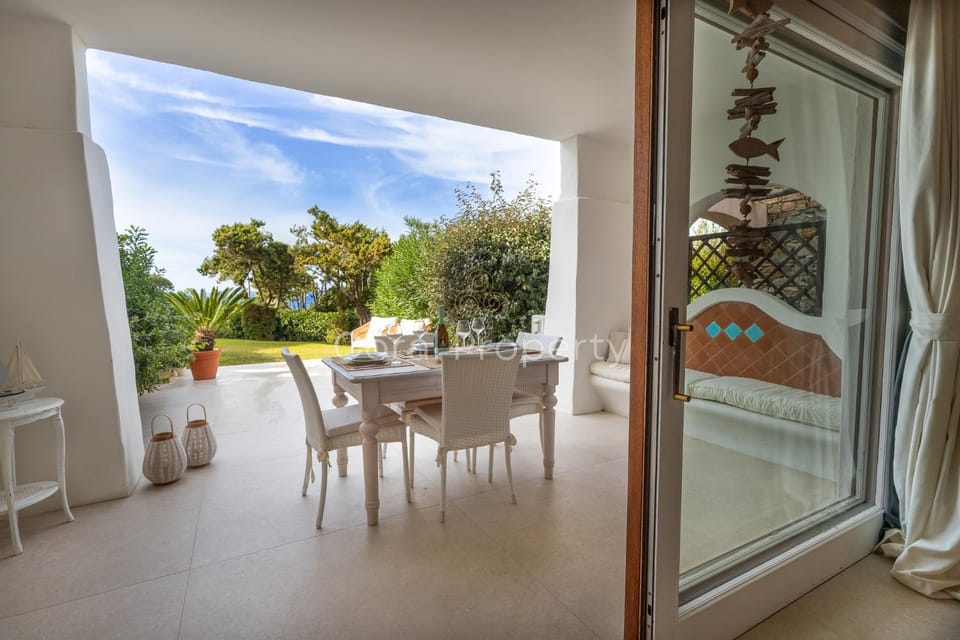 Patio, Garden, Dining area, Sea view
