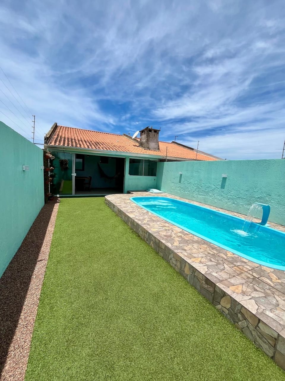 Swimming pool