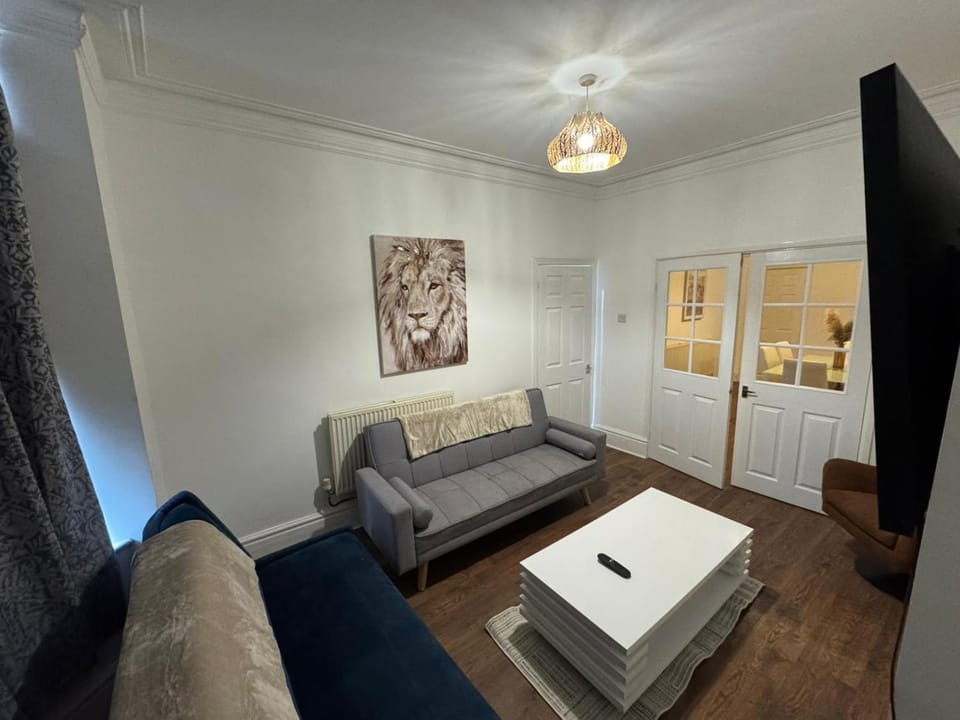 TV and multimedia, Living room, Photo of the whole room