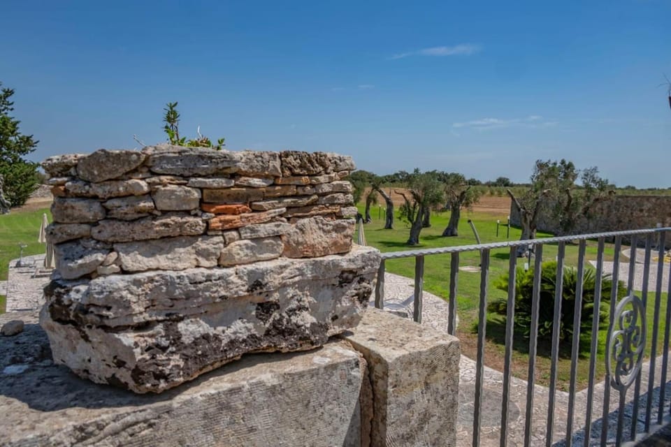 Masseria alba salentina con piscina Villa in Melendugno