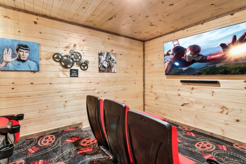 Communal lounge/ TV room, TV and multimedia, Evening entertainment