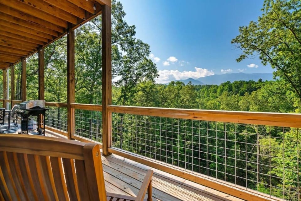 Spring, Day, Natural landscape, View (from property/room), Balcony/Terrace, Mountain view