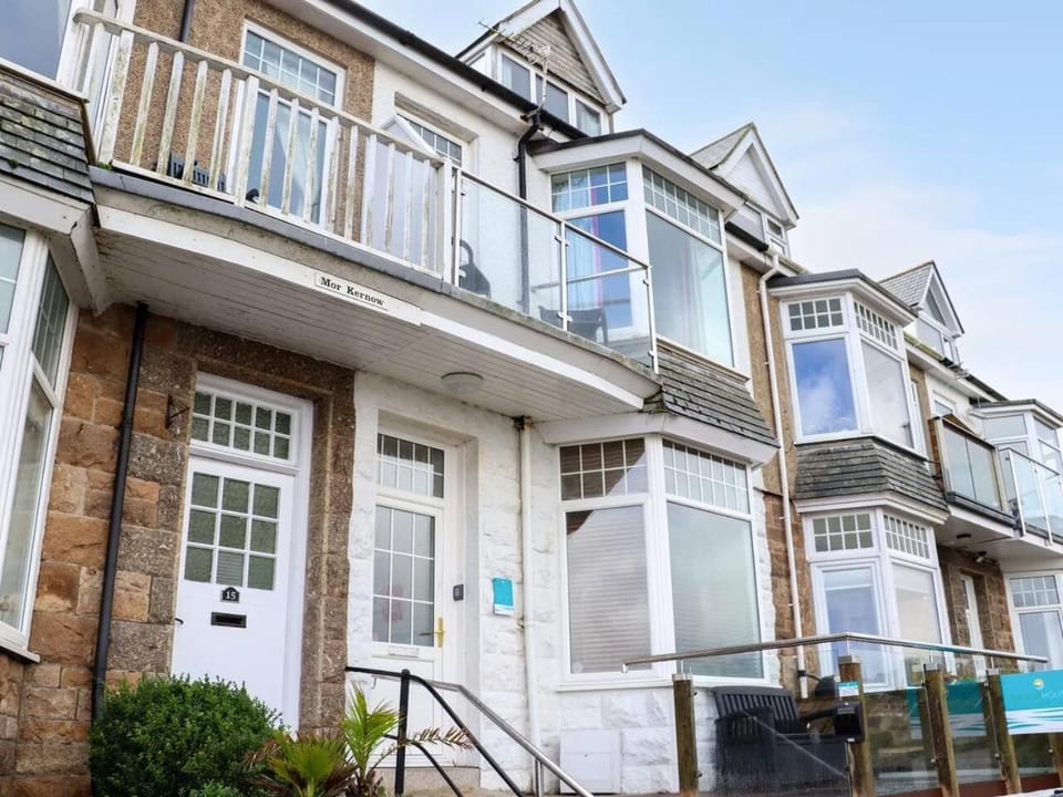 Mor Kernow, Beautiful Townhouse with Harbour Views House in Saint Ives