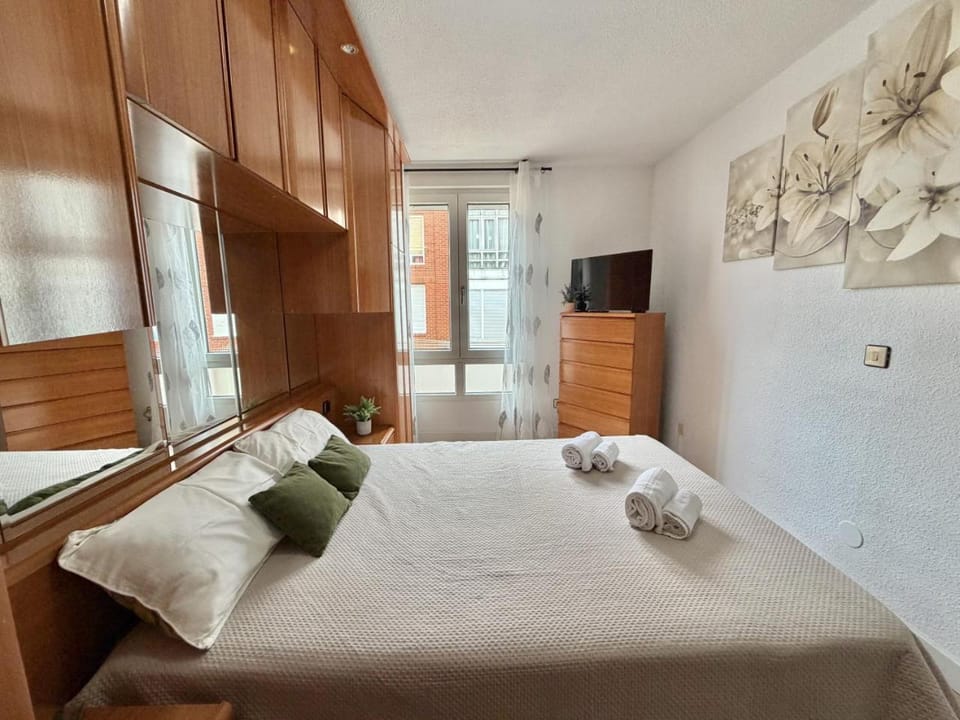 Bed, Bedroom, wardrobe