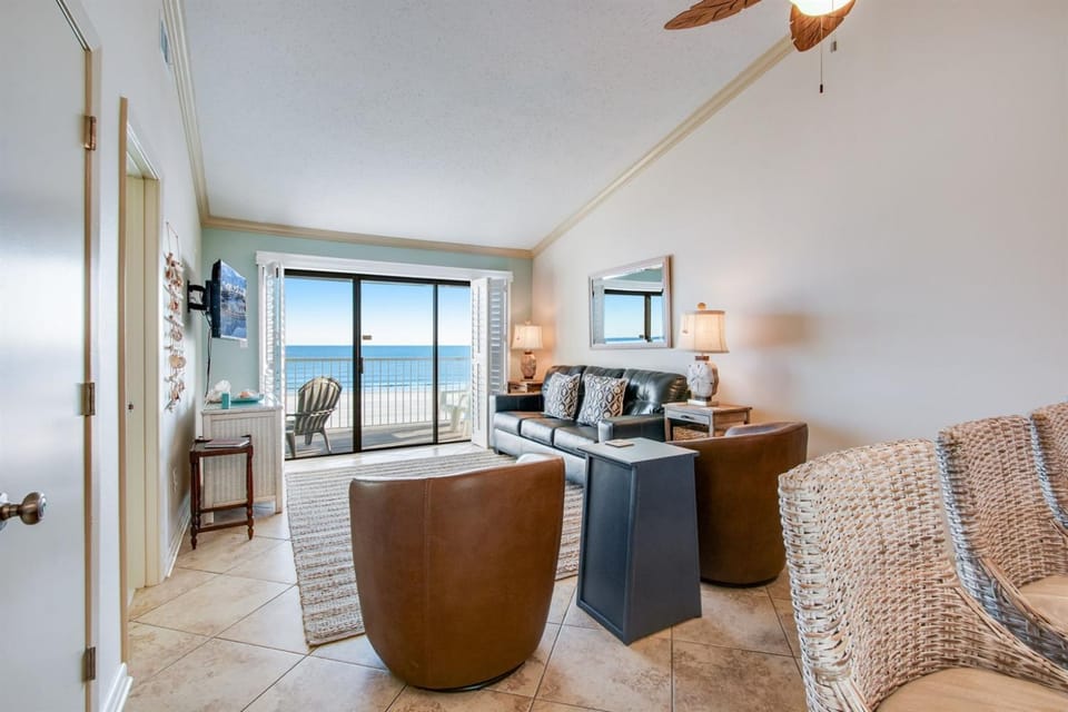Romar Beach 302 Direct Gulf Front 2 Bedroom Condo Apartment in Orange Beach