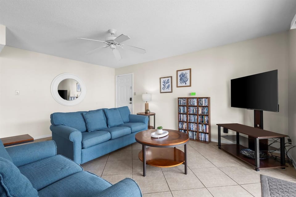 Seascape 206 Gulf Side Orange Beach Apartment in Orange Beach