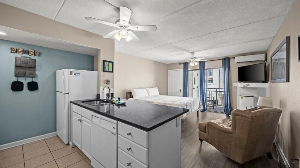 Sugar Beach 120 Captain's Cove Studio Apartment in Orange Beach