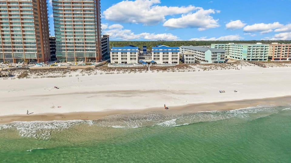 Sugar Beach 370 1 bedroom, 2 bath condo Apartment in Orange Beach
