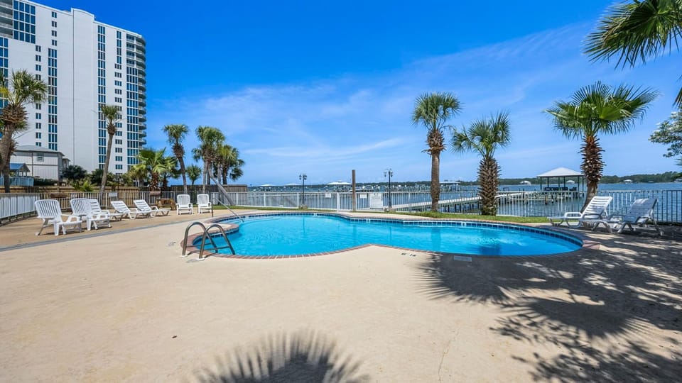 The Landing 202 Gulf Shores Apartment in West Beach