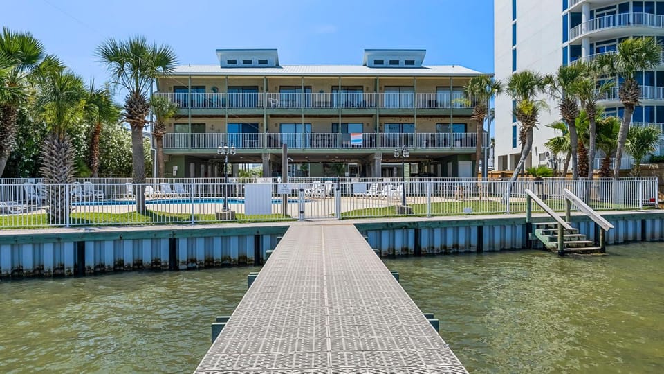 The Landing 202 Gulf Shores Apartment in West Beach