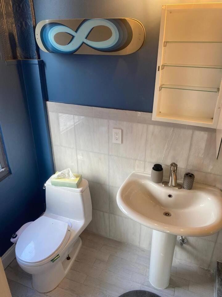 No7-Corner Studio Vacation rental in Bridgeport