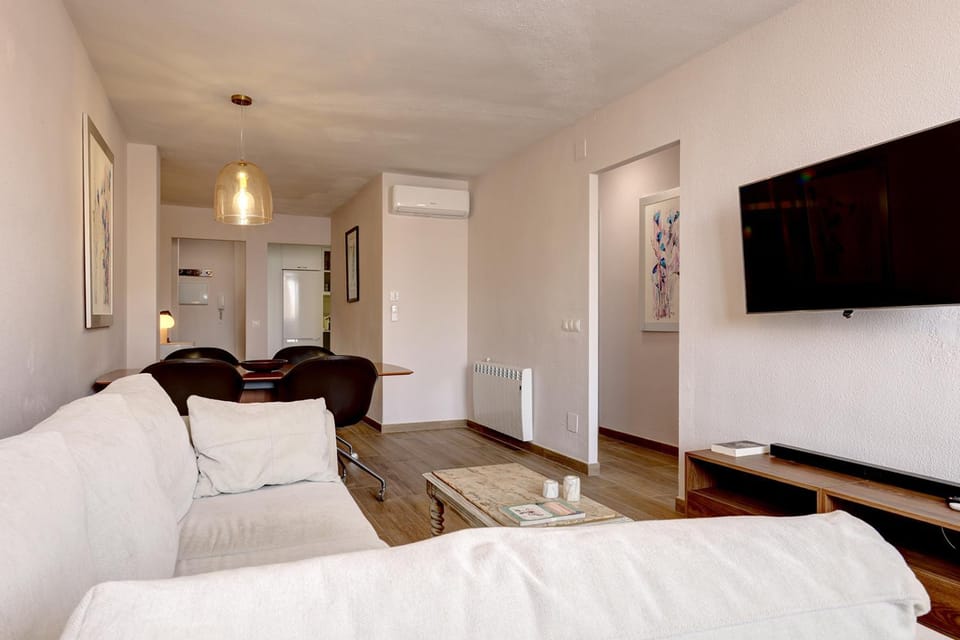 Sabinillas - First Line Beach Apartment Apartment in San Luis de Sabinillas