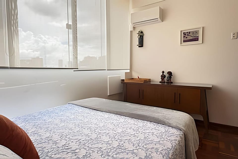 Bed, Photo of the whole room, Bedroom, air conditioner
