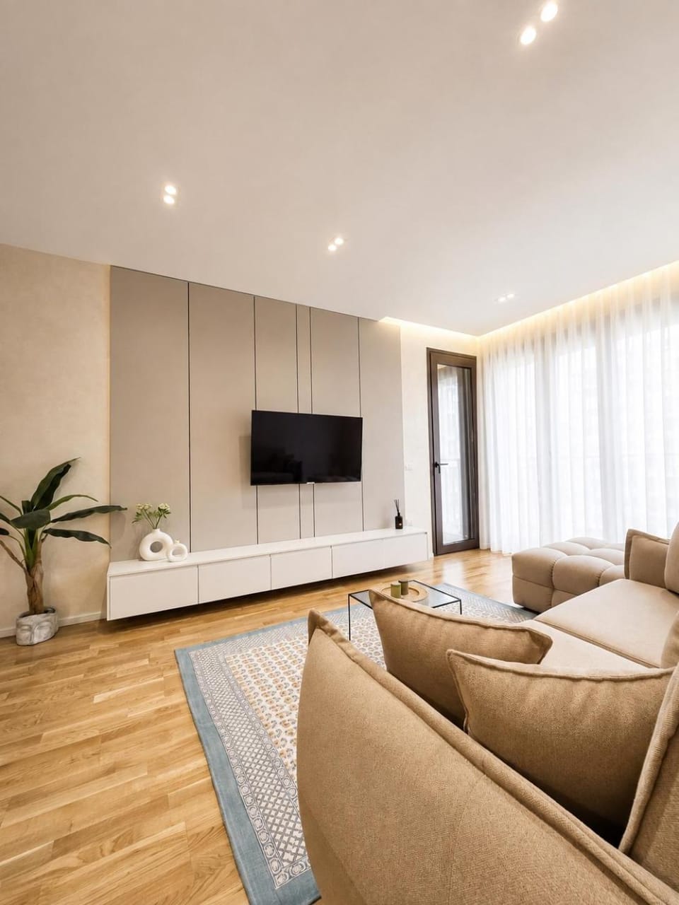 Central Comfort Tirana-By Green Terrace Apartment in Tirana
