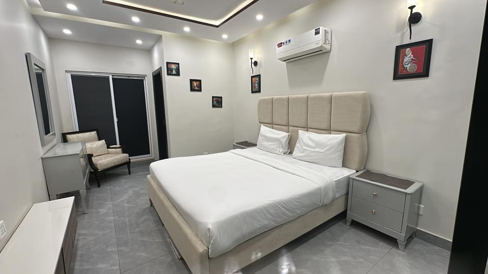 Spacious 2 Bed Apartment SF06 Air Avenue DHA Phase 8 near Ring Road AirPort Near Park Apartment in Lahore