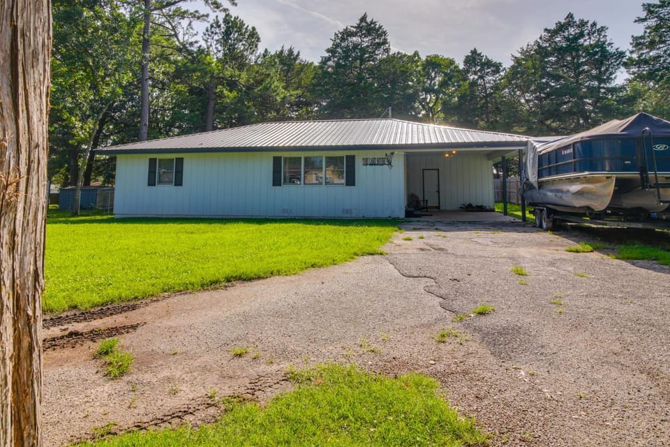 Bring Your Boat! Family-Friendly Gem on Grand Lake House in Ozark Mountains