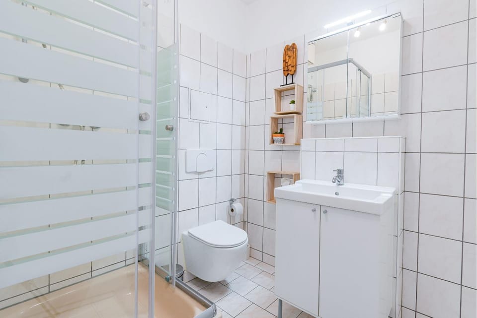 Shower, Bathroom