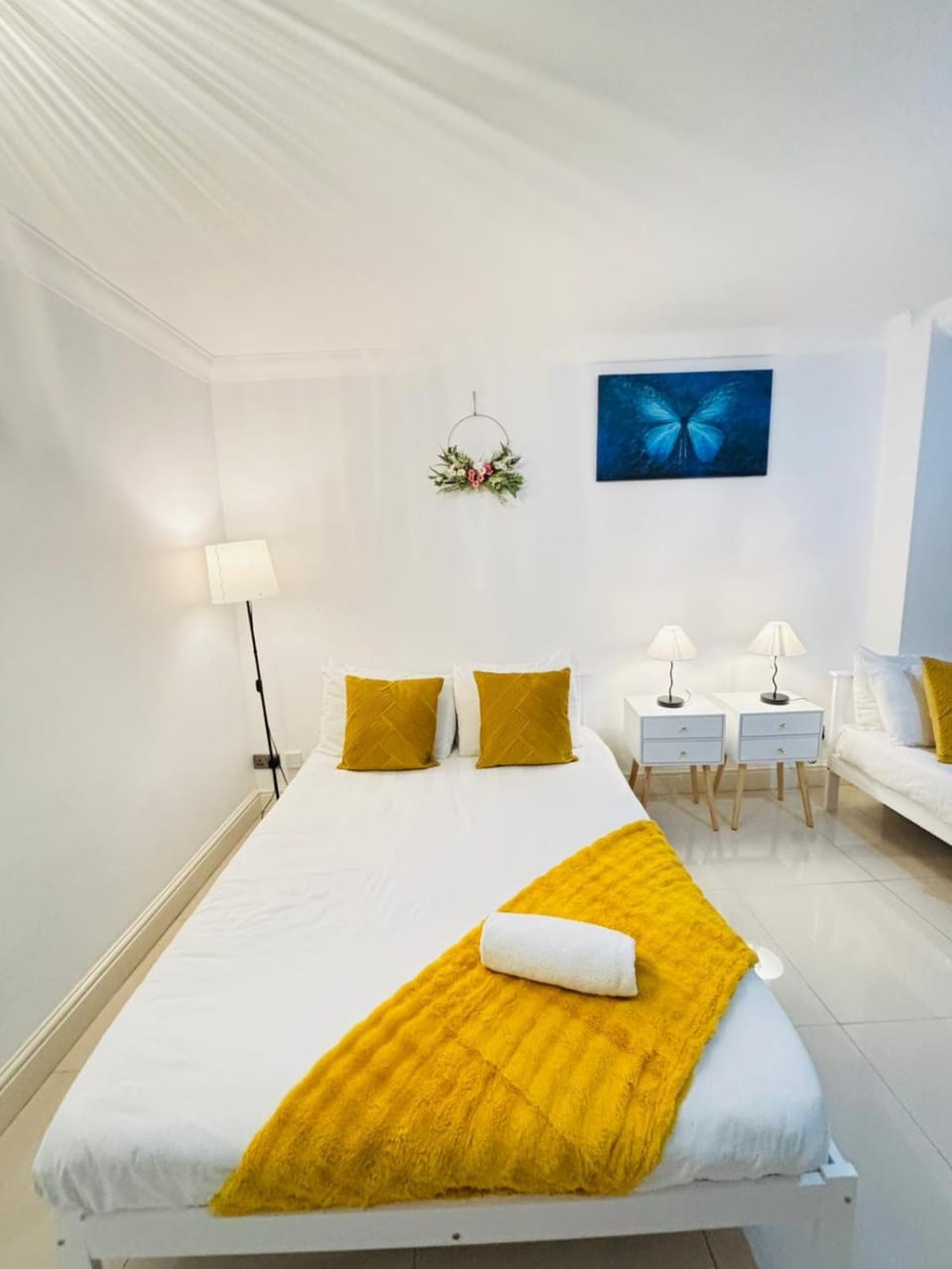 Bed, Photo of the whole room