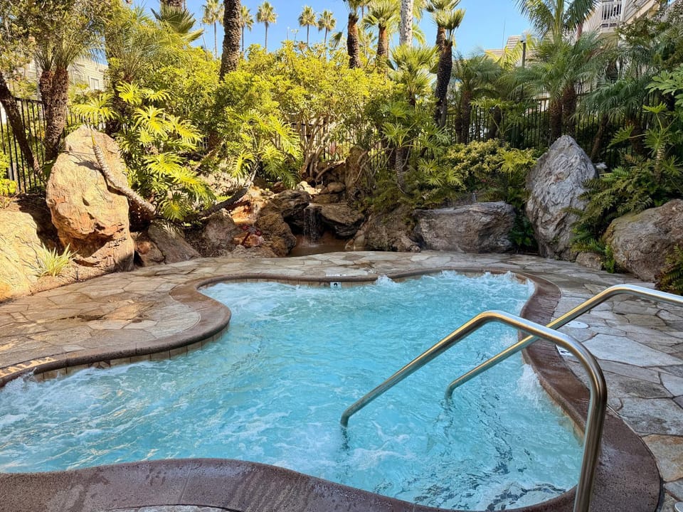 Stunning Oceanview Penthouse | 2BR, Sleeps 6 | North Coast Village Resort Apartment in Oceanside