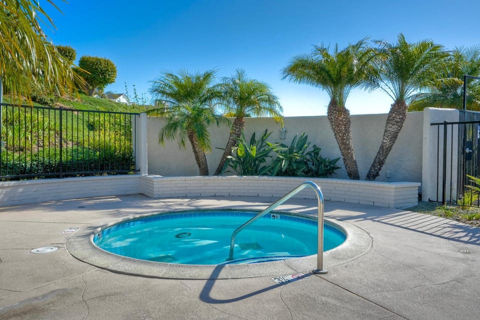 Carlsbad Coastal Cottage — Private Patio + Gated Pool & Spa in Minutes to the Beach! House in Carlsbad
