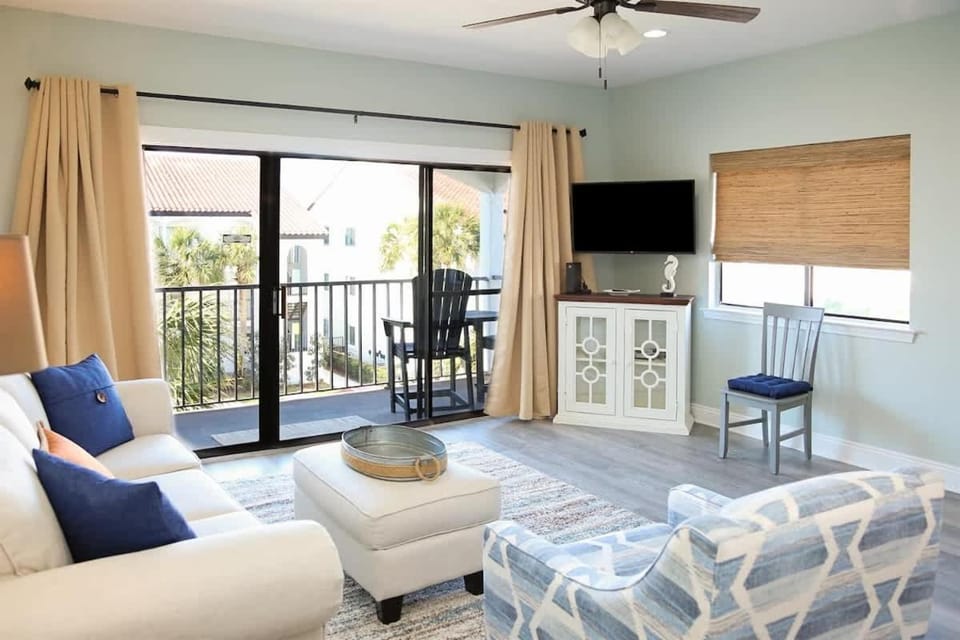 2 The Sea- Private Beach- Pool House in Seagrove Beach