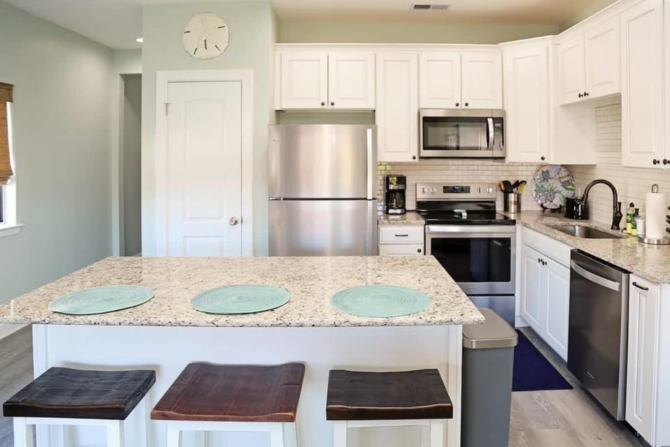 2 The Sea- Private Beach- Pool House in Seagrove Beach