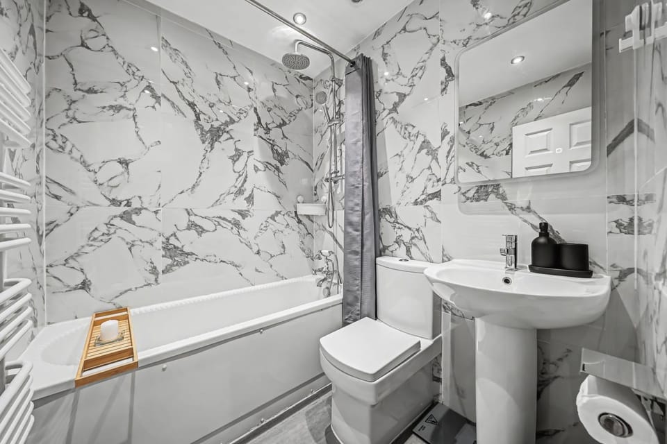 Bathroom, Bath