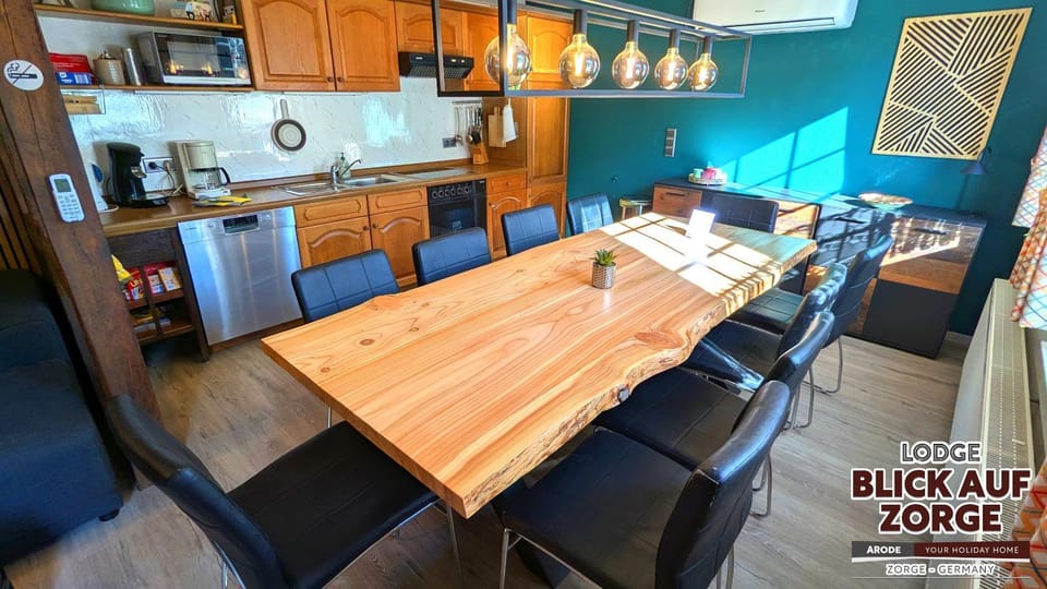 Kitchen or kitchenette, Dining area, pet friendly, stove