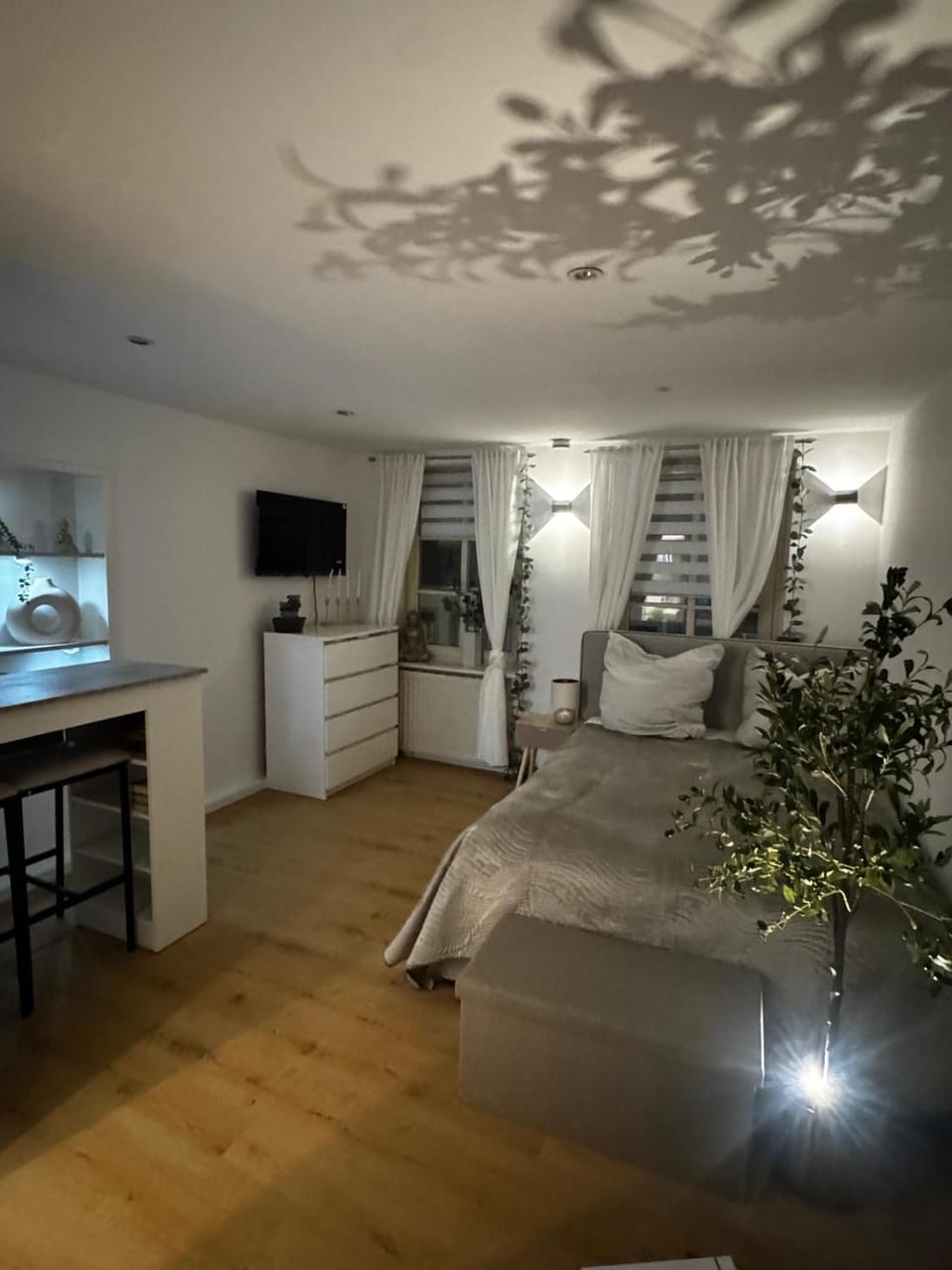 TV and multimedia, Dining area, Bedroom