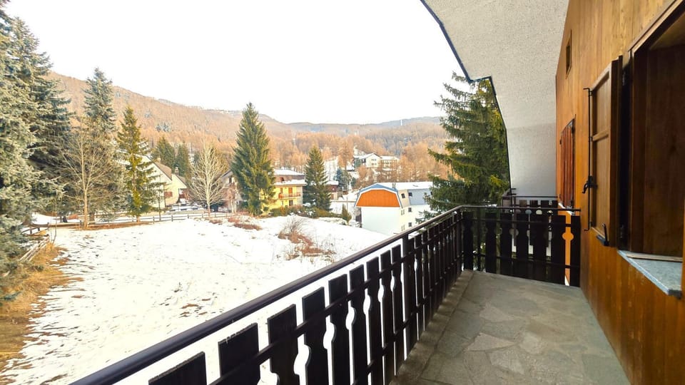 Hostdomus - Weekend apartment Apartment in Sauze d'Oulx