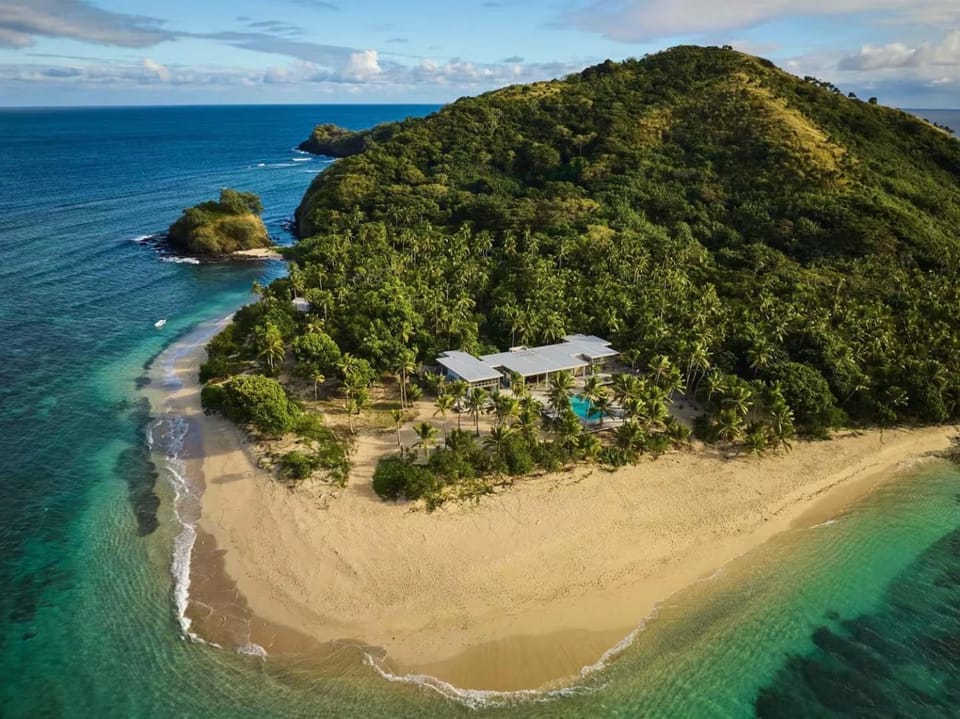 Private Fiji Island • Oceanfront Pool • Sleeps 12 Apartment in Western Division, Fiji