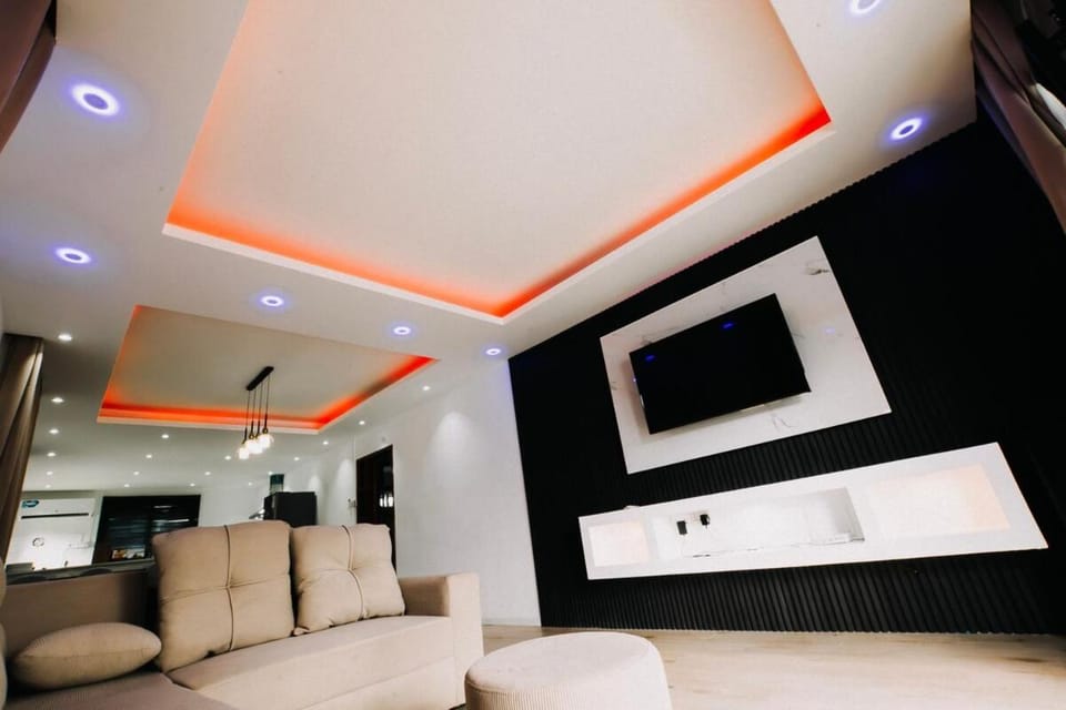 Communal lounge/ TV room, TV and multimedia, Living room
