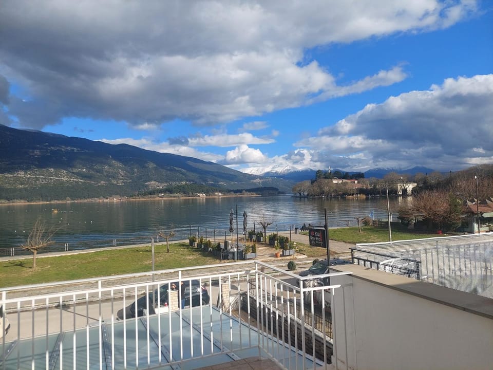 Balcony/Terrace, Landmark view