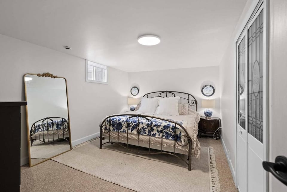 Perfect Group Stay in Cornwall 3 Bedroom and Theater Room House in Cornwall