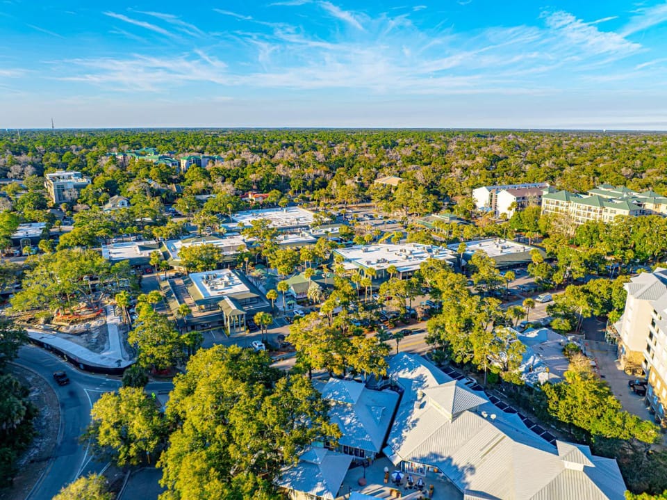 Coligny Beach Front Condo House in Coligny Beach