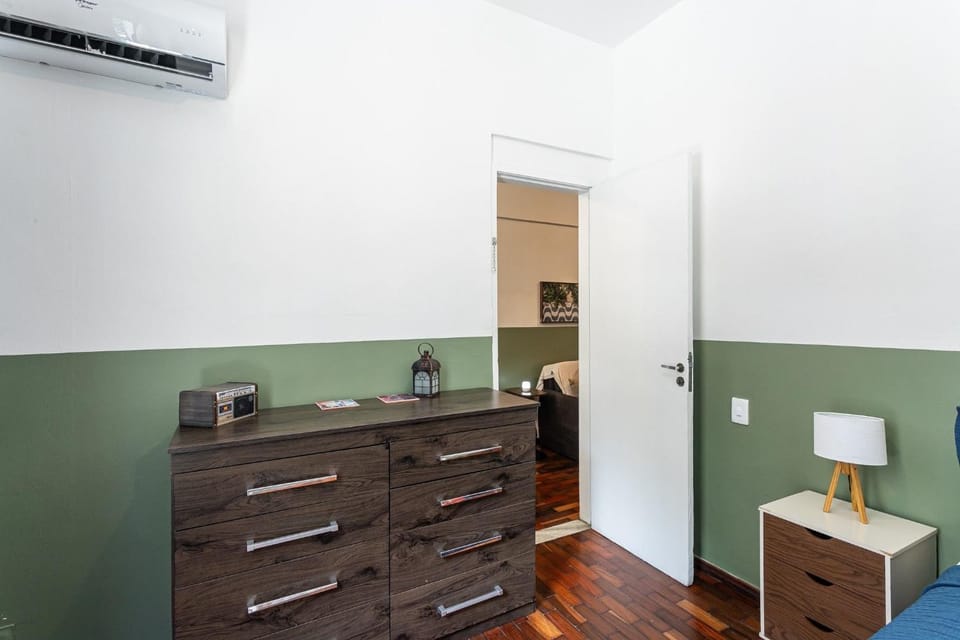 2BDRs 8 minutes from Copacabana Beach |CDJ 350/104 Apartment in Rio de Janeiro