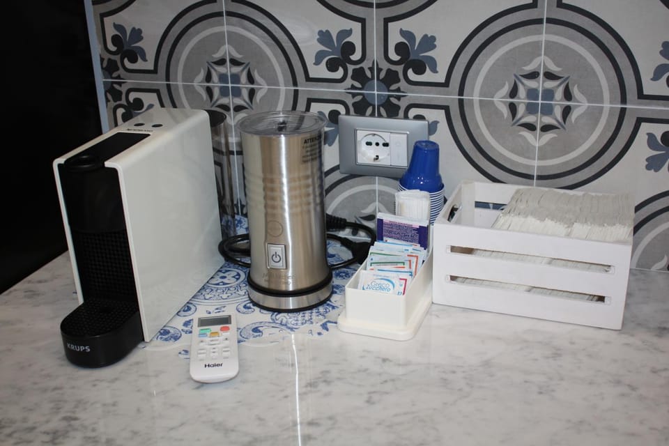 Coffee/tea facilities, minibar