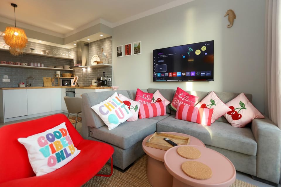 Communal lounge/ TV room, Living room