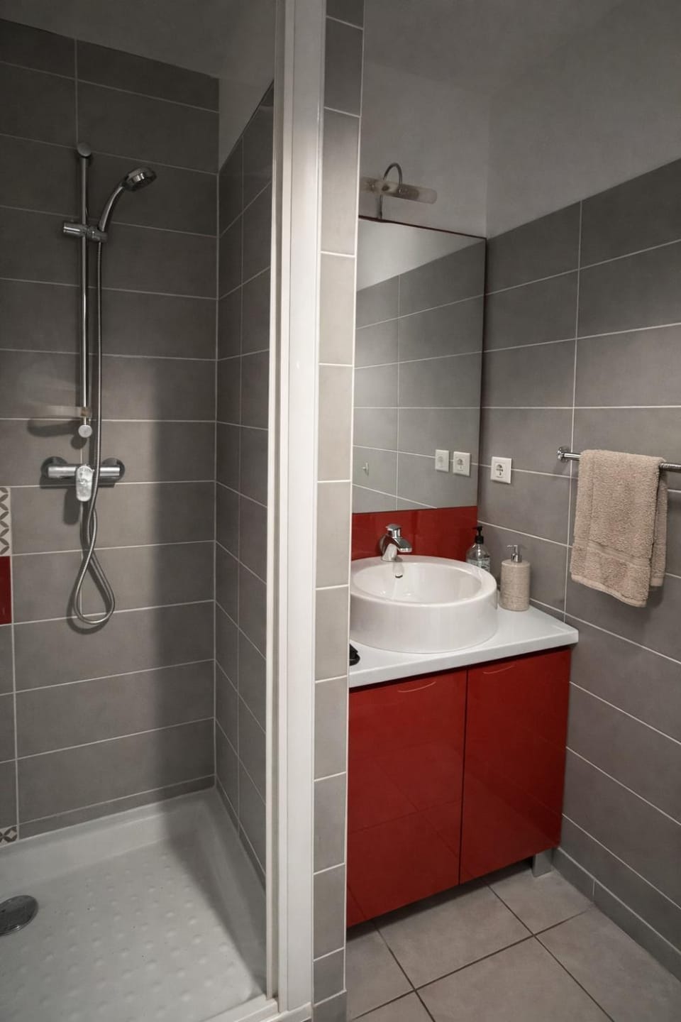 5-minute studio Blagnac Airport & airbus Apartment in Toulouse