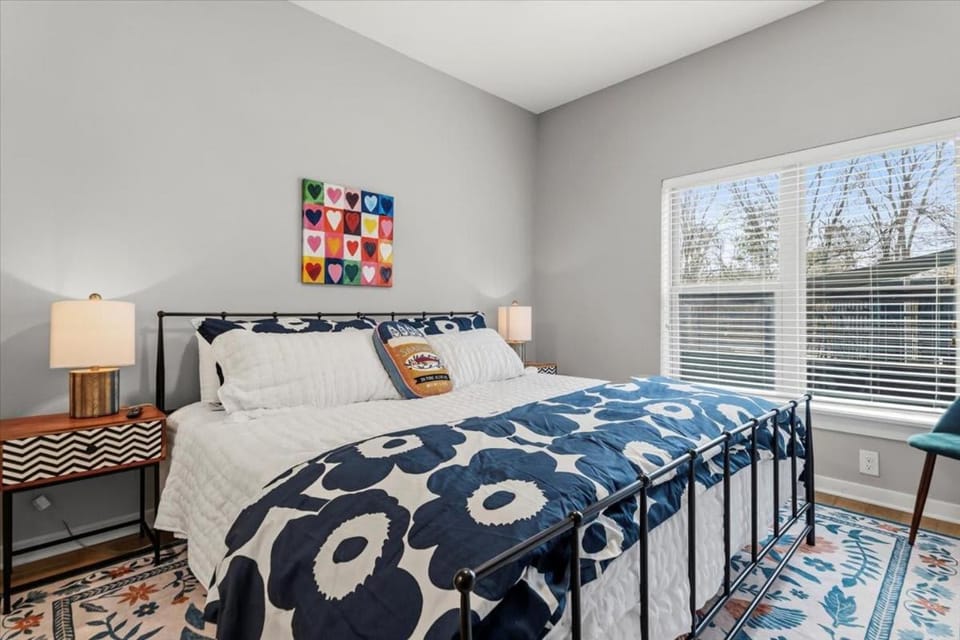 Exceptional 2BR in Prime Location Top Amenities House in Austin
