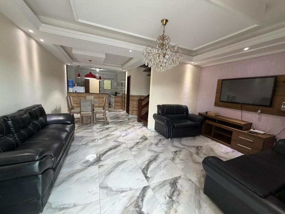 Casa em condomínio na Ogiva, conforto e charme House in Cabo Frio
