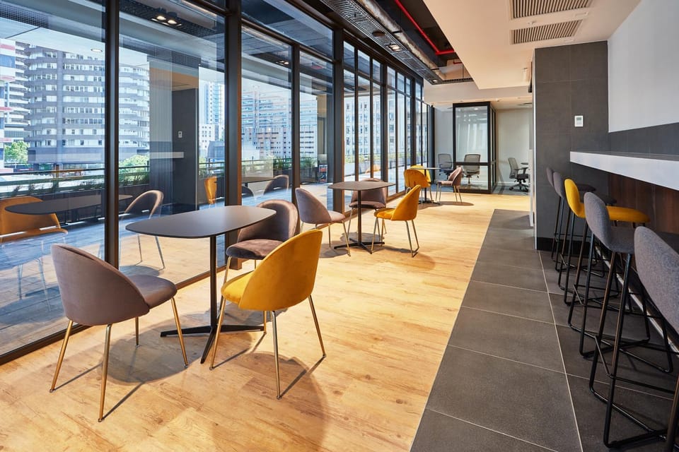 #AlimamaSpaces The Fountain Hill Foreshore Apartment in Cape Town