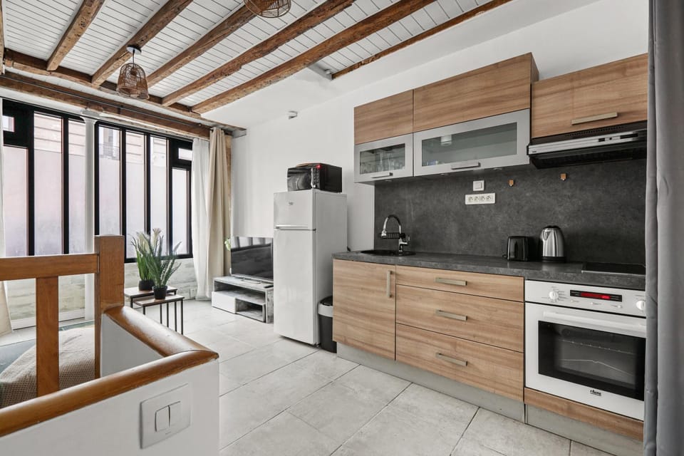 Kitchen or kitchenette, Living room, stove, stove, kitchen, kitchen