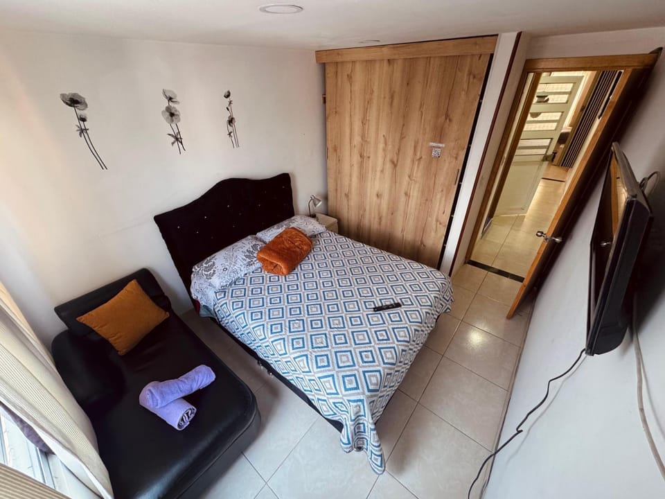 Acogedor apartaestudio a pocos minutos del aeropuerto Apartment in Bogota