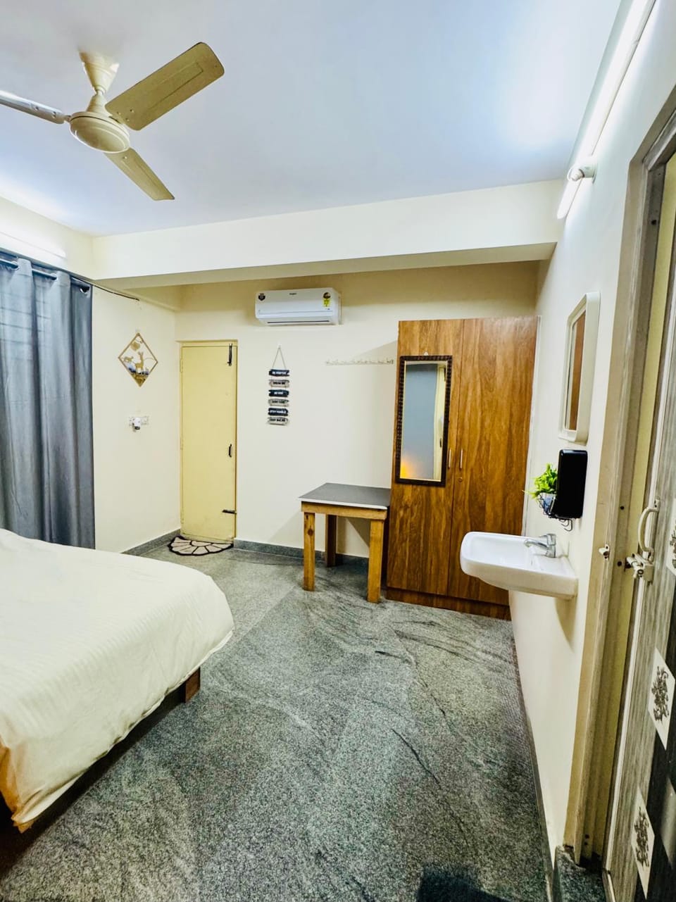 Namma Suites 1BHK Serviced Apartment near NIMHANS & St Johns hospital Apartment in Bengaluru
